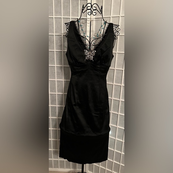 BEBE Slim Sexy V Neck Satin Midi Dress NWT - Picture 2 of 12